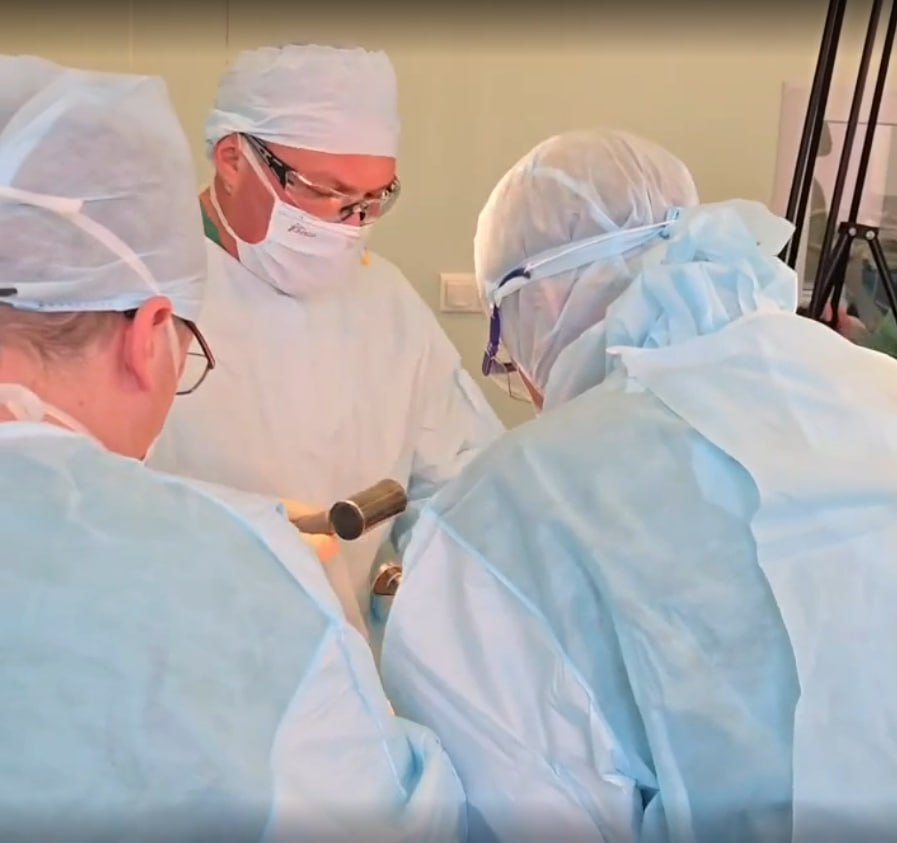 В Москве провели «живую» операцию для врачей со всей страны, показав опыт Чувашии В Москве провели «живую» операцию для врачей со всей страны, показав опыт Чувашии