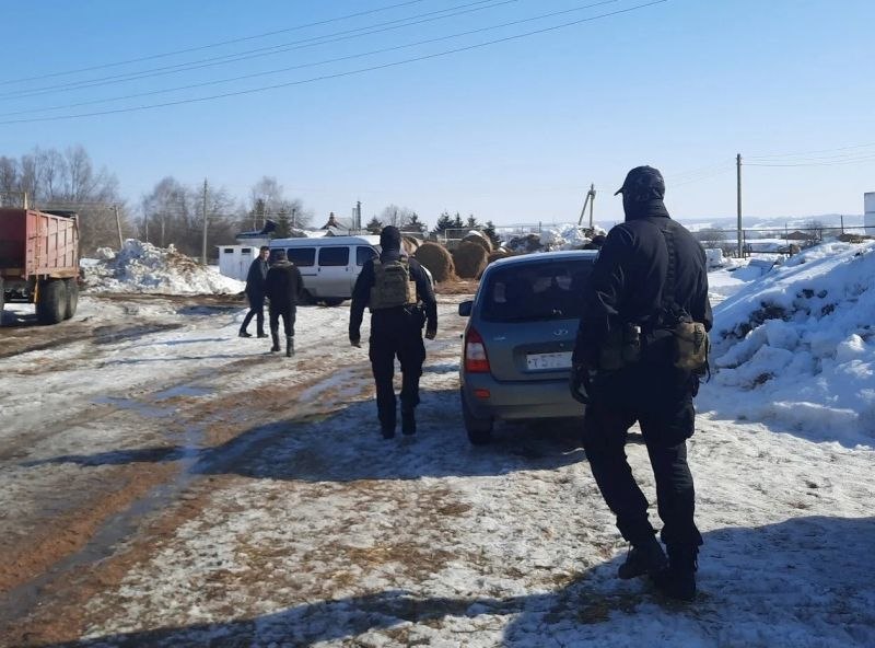 В Чувашии полицейские выявили иностранных рабочих-нелегалов в двух округах республики