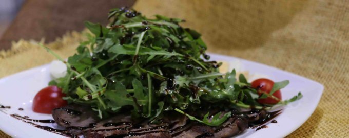 Удивите любимого идеальным салатом для романтического вечера