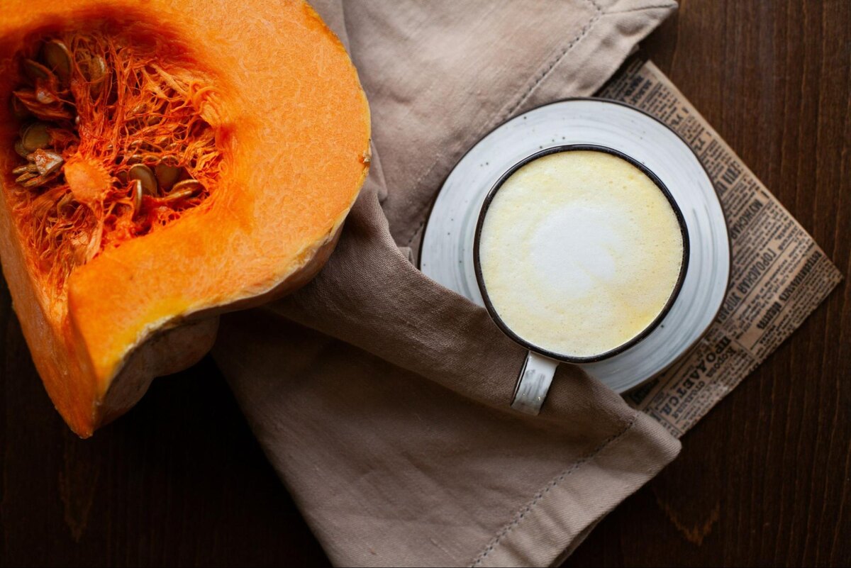 Тыквенно-пряный латте: как создать осенний уют в каждой чашке