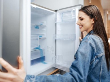 Как предотвратить неприятные запахи в холодильнике: важность дренажного отверстия