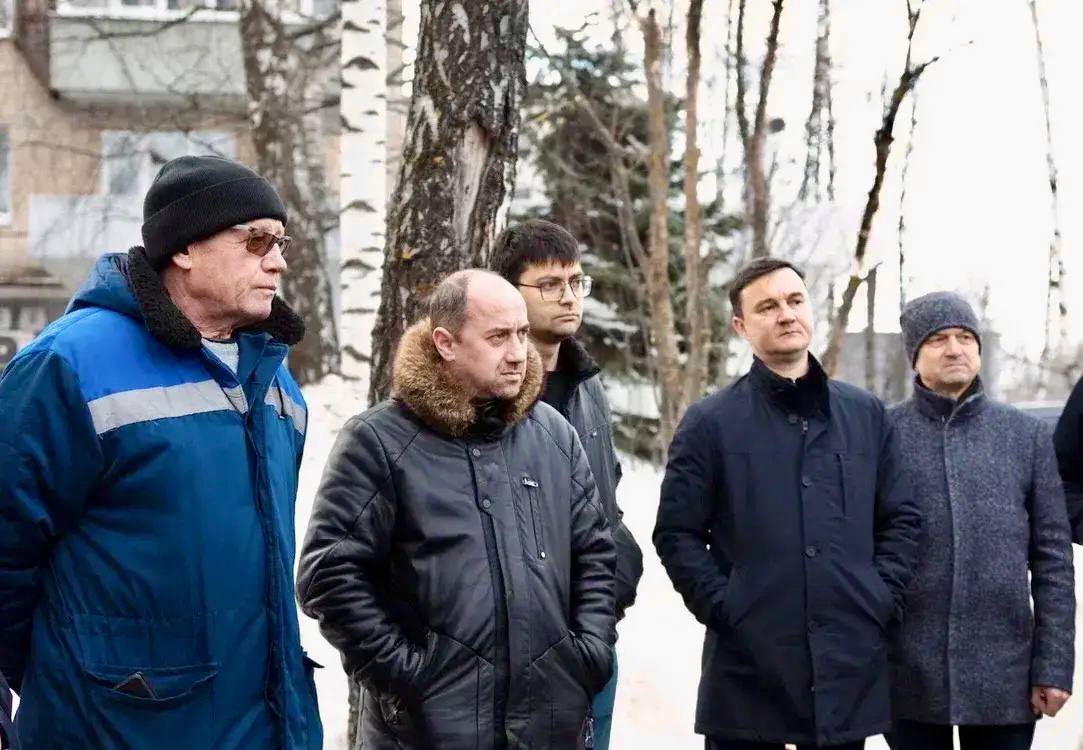 Глава города Чебоксары проверил состояние подвальных помещений Глава города Чебоксары проверил состояние подвальных помещений