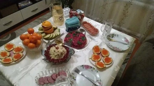 Как сохранить новогодние салаты свежими и безопасными