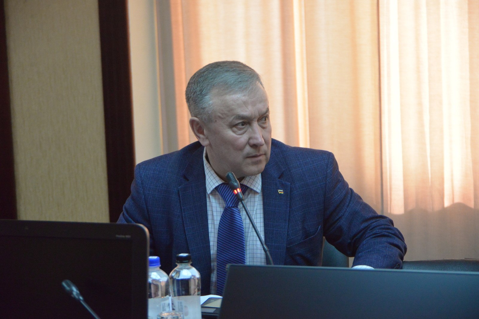 Леонид Черкесов: С руководителями комитетов Госсовета Чувашии обсудили предстоящую очередную сорок первую сессию Государственного Совета Чувашской Республики, которая пройдет 26 марта Леонид Черкесов: С руководителями комитетов Госсовета Чувашии обсудили предстоящую очередную сорок первую сессию Государственного Совета Чувашской Республики, которая пройдет 26 марта