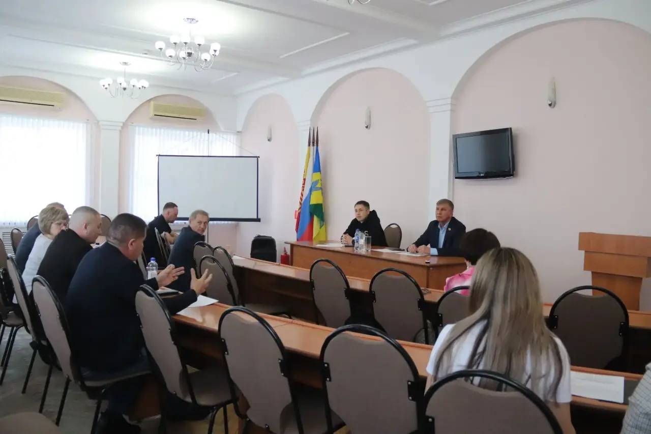 В Новочебоксарске состоялась рабочая группа по взаимодействию с органами ТОС В Новочебоксарске состоялась рабочая группа по взаимодействию с органами ТОС