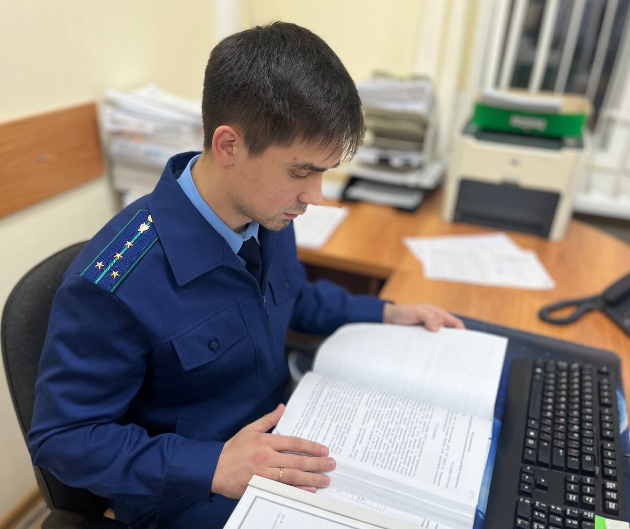 К реальному лишению свободы приговорен житель Чебоксарского муниципального округа, неоднократно управлявший автомобилем в состоянии опьянения