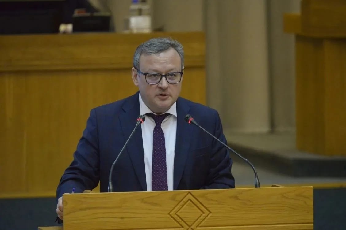 Леонид Черкесов: На сессии Госсовета приняли первое уточнение республиканского бюджета на 2026 год и плановый период 2027 и 2028 годов Леонид Черкесов: На сессии Госсовета приняли первое уточнение республиканского бюджета на 2026 год и плановый период 2027 и 2028 годов