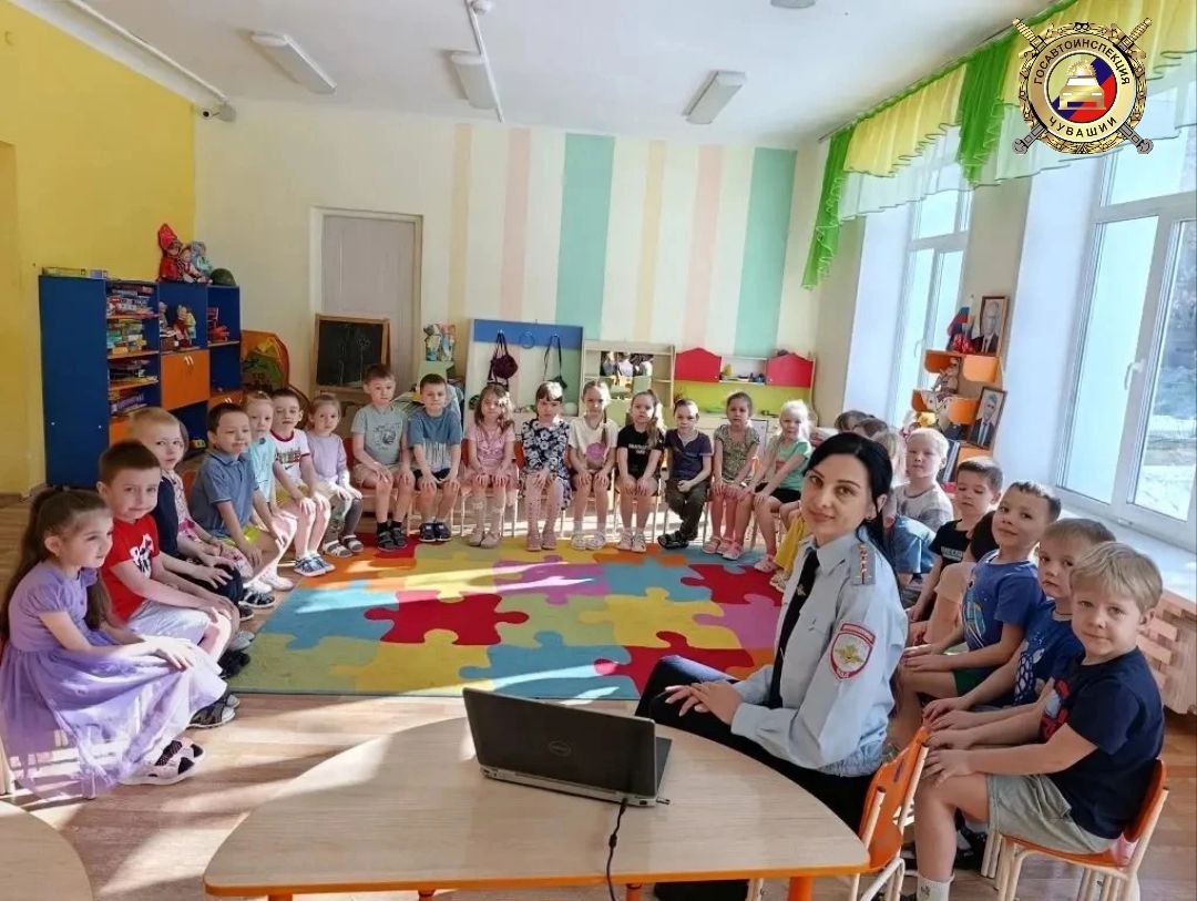 В Чувашии продолжает эффективно работать система персонального закрепления сотрудников Госавтоинспекции за образовательными учреждениями В Чувашии продолжает эффективно работать система персонального закрепления сотрудников Госавтоинспекции за образовательными учреждениями