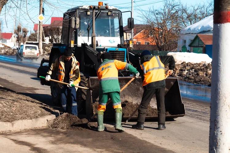 Ремонт дорог и содержание городских объектов: коммунальная сводка за сегодня Ремонт дорог и содержание городских объектов: коммунальная сводка за сегодня