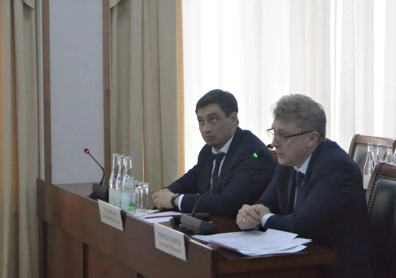 Леонид Черкесов: Людям важно, чтобы автобусы и троллейбусы выходили на линию строго по графику, а на маршрутах хватало техники Леонид Черкесов: Людям важно, чтобы автобусы и троллейбусы выходили на линию строго по графику, а на маршрутах хватало техники