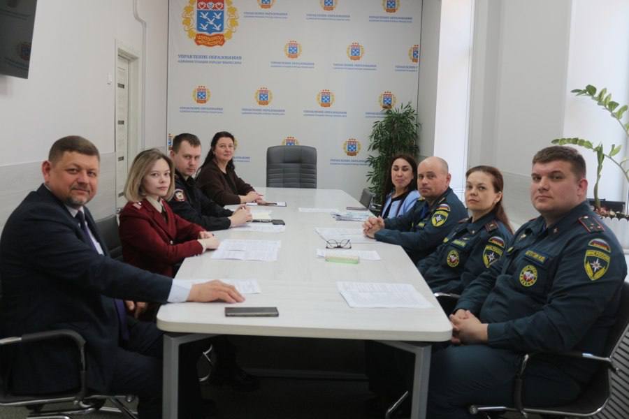 В Чебоксарах прошло родительское онлайн-собрание