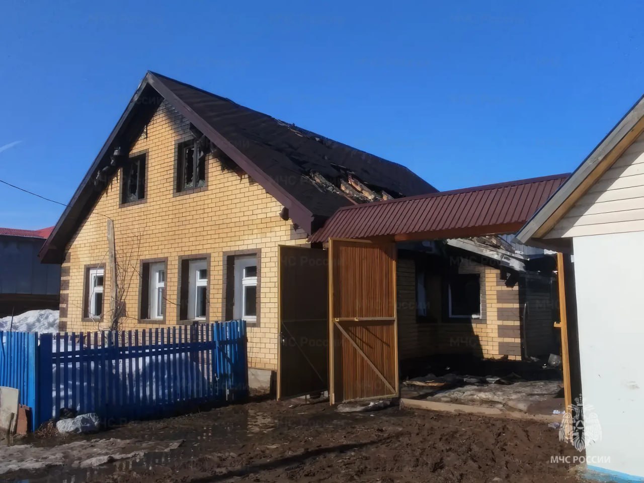 Пламя охватило дом в Цивильском округе: пожар ликвидирован за час Пламя охватило дом в Цивильском округе: пожар ликвидирован за час