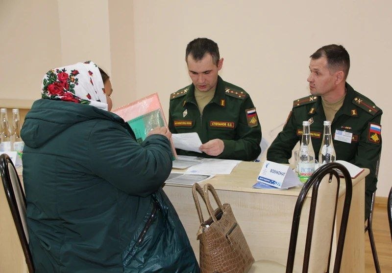 «Десант поддержки» не сбавляет темп: на очереди — Красноармейский округ «Десант поддержки» не сбавляет темп: на очереди — Красноармейский округ