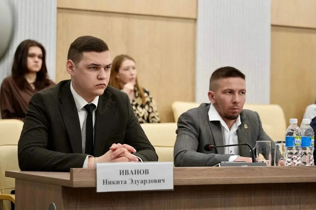 Леонид Черкесов: При участии заместителя полномочного представителя Президента РФ в ПФО, участника федеральной программы «Время Героев» Александра Михайловича Тихонова в Чувашии подвели итоги наставничества и стажировок... Леонид Черкесов: При участии заместителя полномочного представителя Президента РФ в ПФО, участника федеральной программы «Время Героев» Александра Михайловича Тихонова в Чувашии подвели итоги наставничества и стажировок...