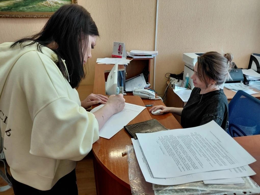 Приём заявлений в первые классы стартовал в Чебоксарах Приём заявлений в первые классы стартовал в Чебоксарах