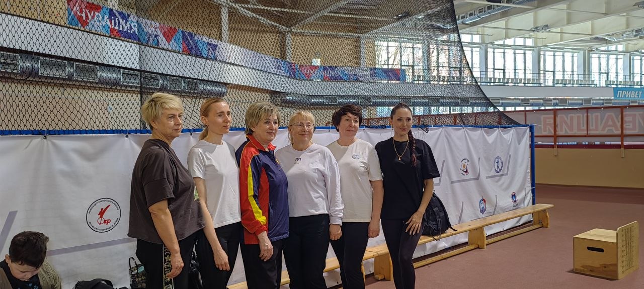 Готовы к труду и обороне!. Сотрудники администрации и подведомственных учреждений, а также депутаты НГСД сдали нормативы физкультурно-оздоровительного комплекса ГТО и зарядились энергией и положительным настроением Готовы к труду и обороне!. Сотрудники администрации и подведомственных учреждений, а также депутаты НГСД сдали нормативы физкультурно-оздоровительного комплекса ГТО и зарядились энергией и положительным настроением