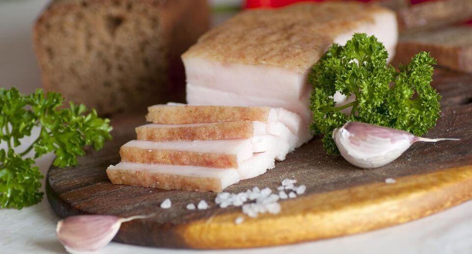 Сало: как включить его в рацион без вреда для здоровья