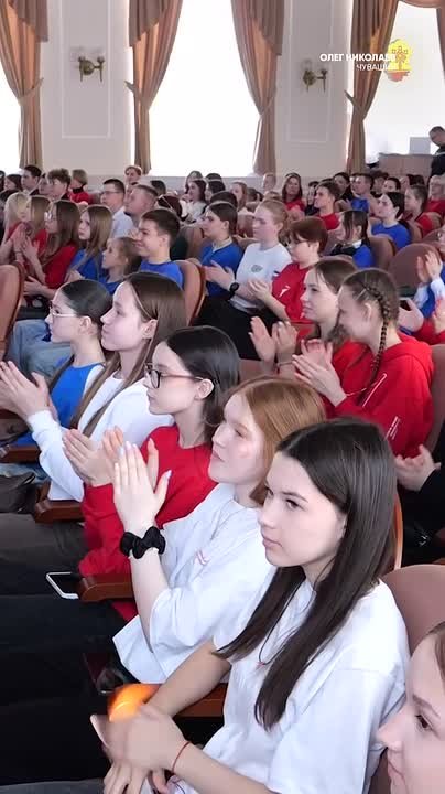 Олег Николаев: Сегодня работал с нашей молодёжью – активистами «Движения Первых»