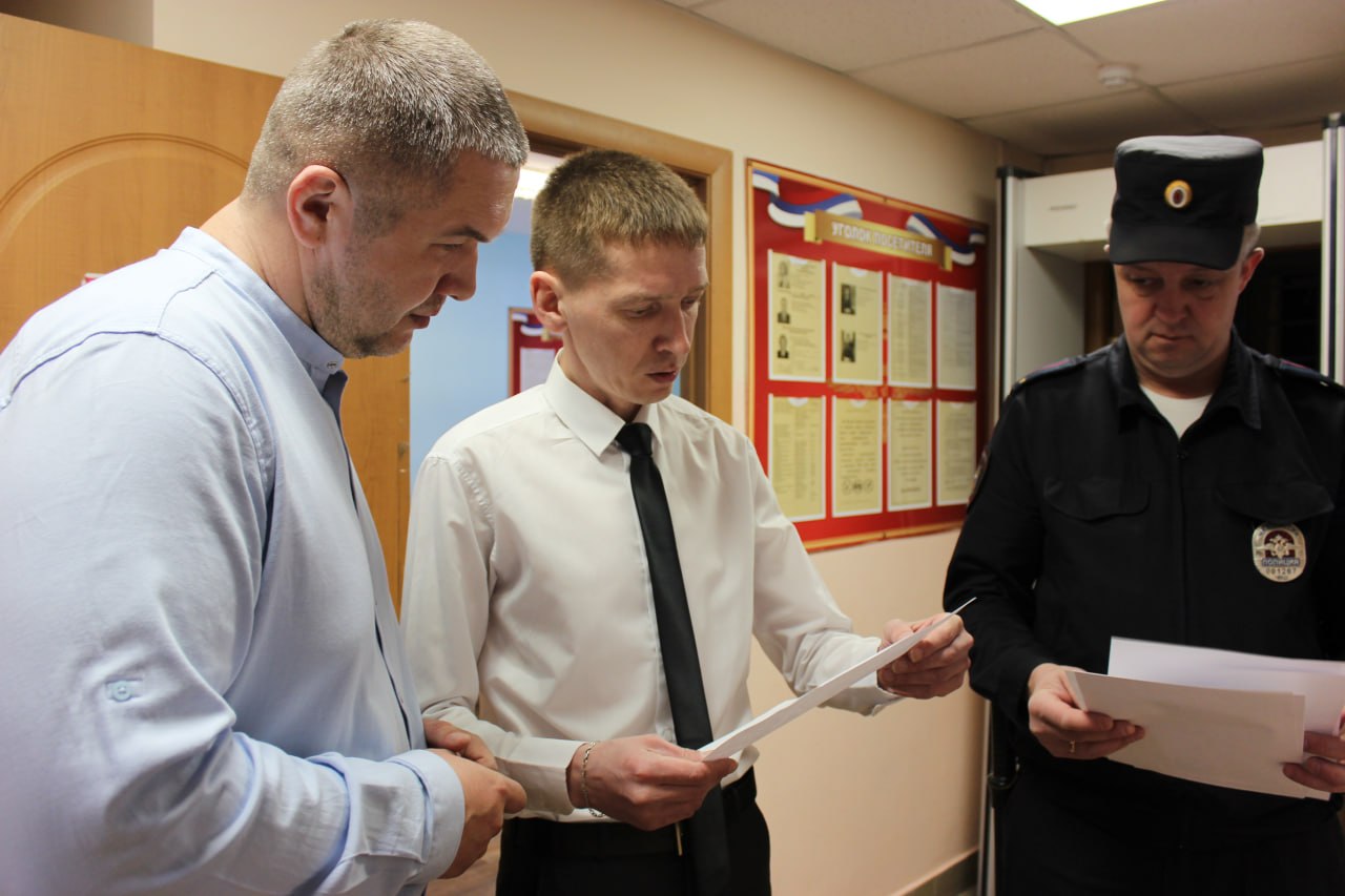 В Чебоксарах представители Общественного совета при УМВД посетили места принудительного содержания административных правонарушителей, подозреваемых и обвиняемых по уголовным делам В Чебоксарах представители Общественного совета при УМВД посетили места принудительного содержания административных правонарушителей, подозреваемых и обвиняемых по уголовным делам