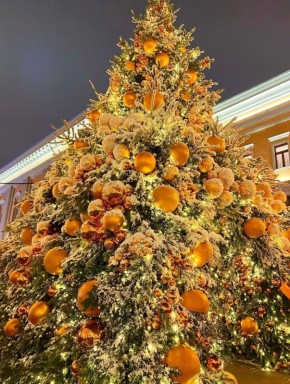 Мандарины как символ зимних праздников: магия аромата и волшебства