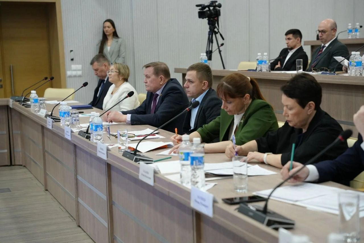 Леонид Черкесов: Состоялось совместное заседание комитетов Госсовета Чувашии и Госсобрания Марий Эл. Благодарю Фарида Мухаметшина и Михаила Васютина за содержательный диалог Леонид Черкесов: Состоялось совместное заседание комитетов Госсовета Чувашии и Госсобрания Марий Эл. Благодарю Фарида Мухаметшина и Михаила Васютина за содержательный диалог