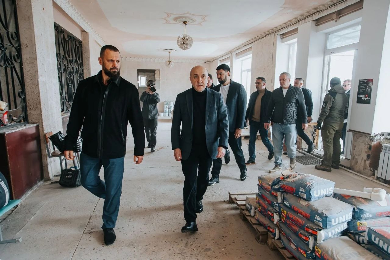 Чувашия продолжит участвовать в восстановлении Мариуполя и Бердянского округа Чувашия продолжит участвовать в восстановлении Мариуполя и Бердянского округа