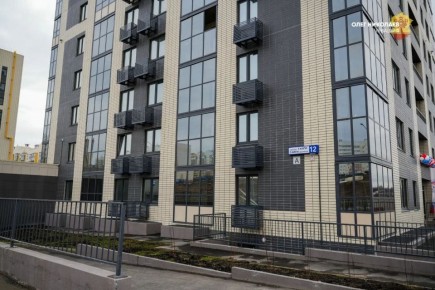 В Чебоксарах детям-сиротам вручены ключи от квартир — ещё 23 новоселья