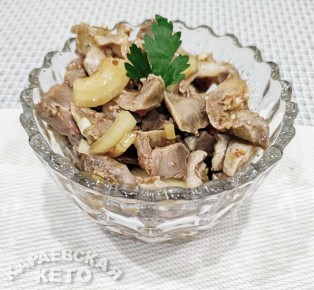 Кулинарный эксперимент: закуска из куриных желудков, которой удивите всех