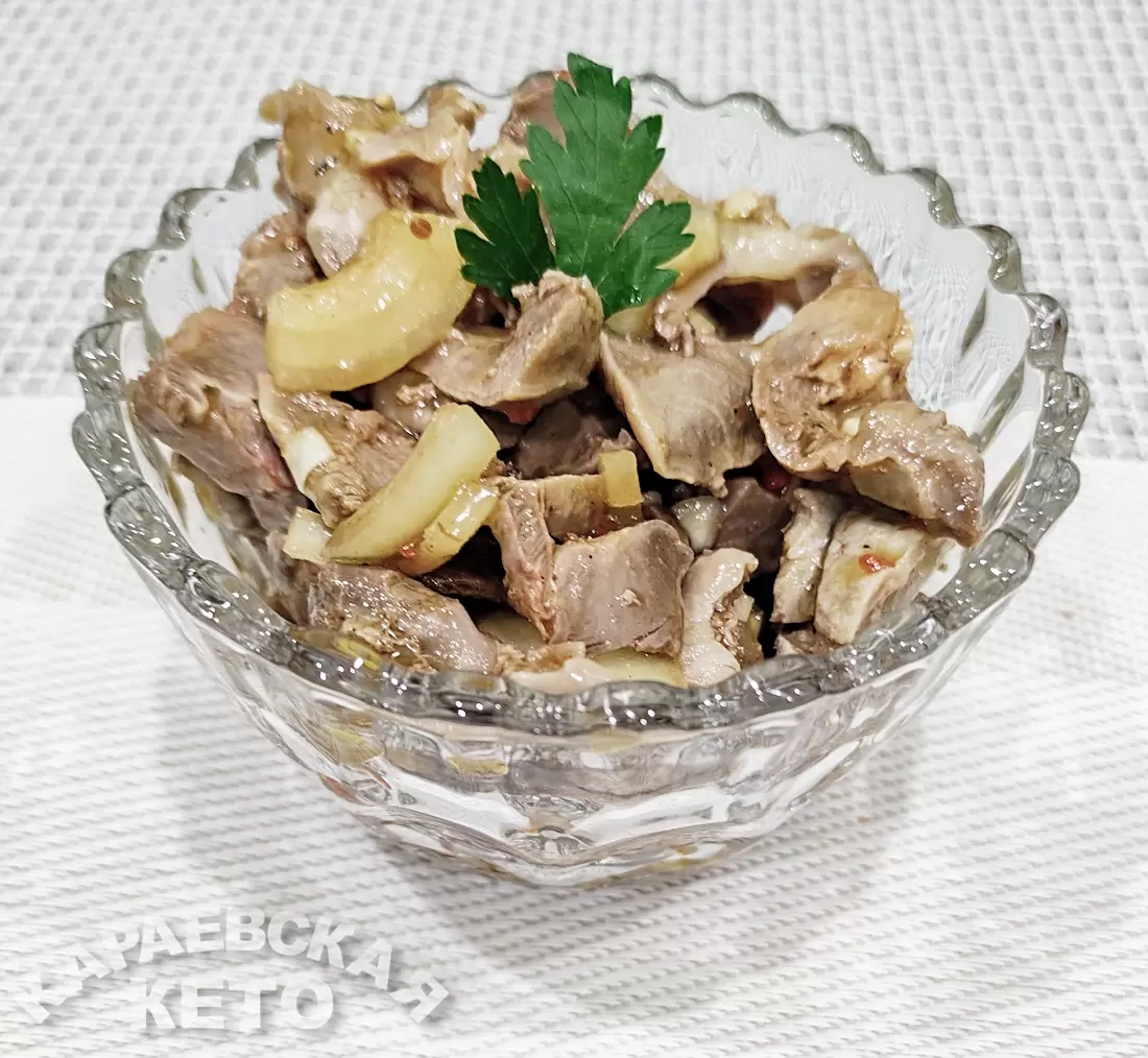 Кулинарный эксперимент: закуска из куриных желудков, которой удивите всех