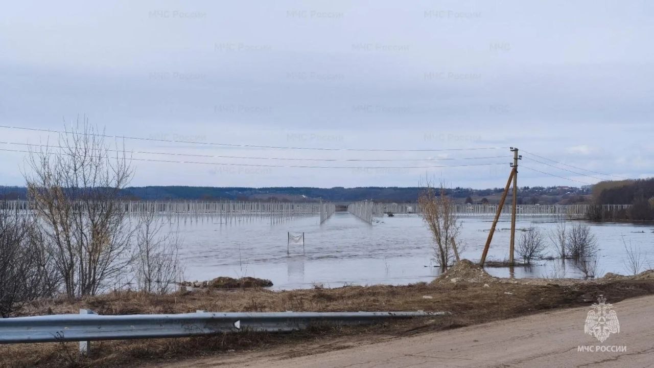 Паводок в Чувашии: в двух округах вода отступила, в трёх — прибывает