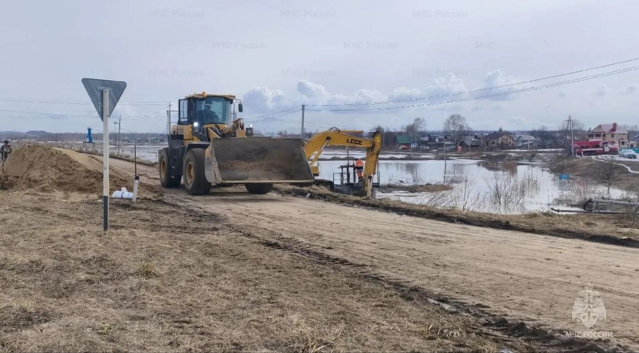 Паводок в Чувашии: в двух округах вода отступила, в трёх — прибывает Паводок в Чувашии: в двух округах вода отступила, в трёх — прибывает