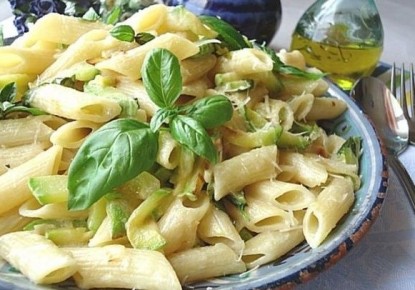 Летний хит: макароны с кабачками для легкого ужина