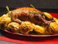 Ароматное искусство: запеченный гусь с яблоками на Яблочный Спас
