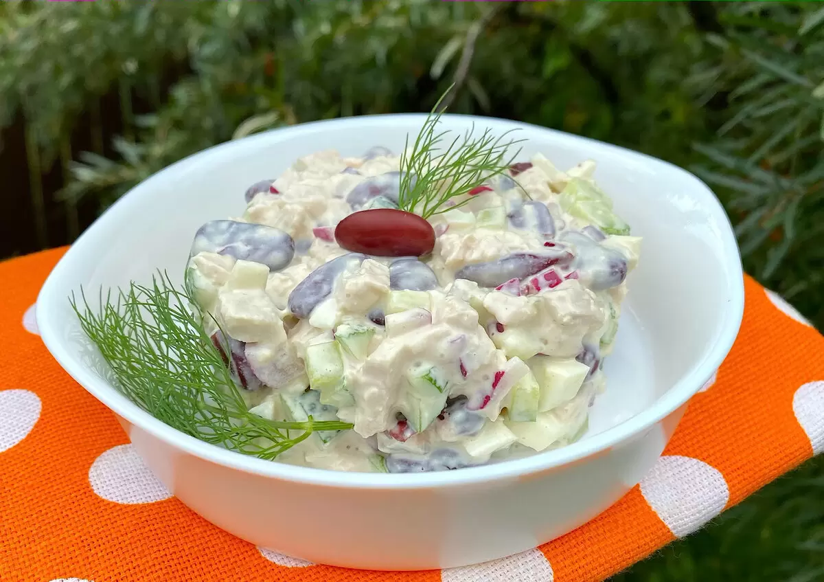 Вкусный и полезный салат для здорового питания на любом столе