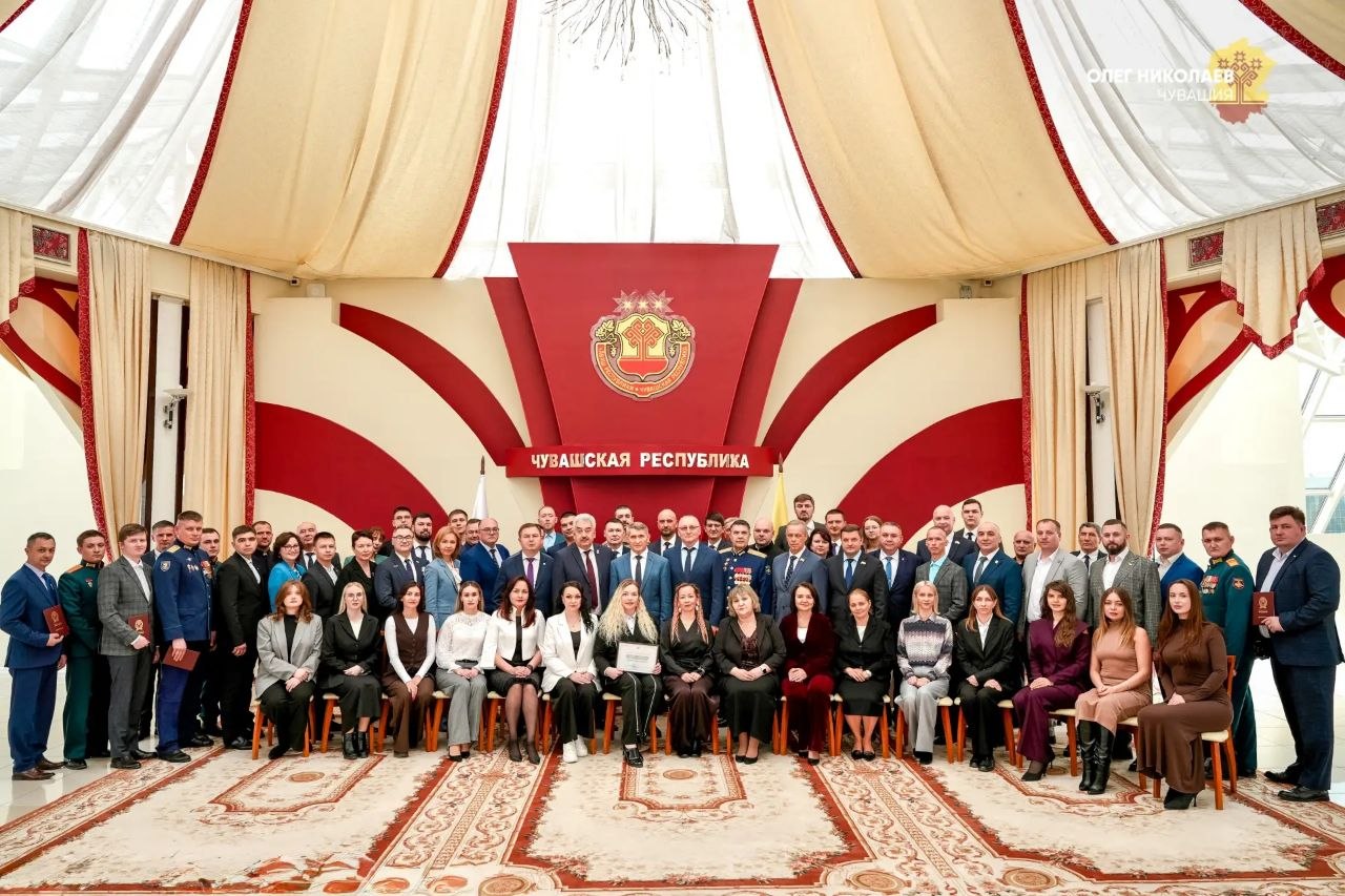 В Чувашии вручили дипломы первым выпускникам программы «Время СВОих»