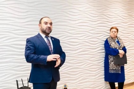 ������ ��ջ � ���������� ��������� ���������������� ������