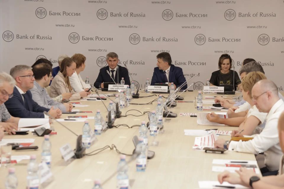 Олег Николаев: Представил опыт Чувашии по реализации пилотного проекта по использованию цифрового рубля в бюджетном процессе в рамках экспертной сессии в Волго-Вятском ГУ Банка России в Нижнем Новгороде, где в эти дни...