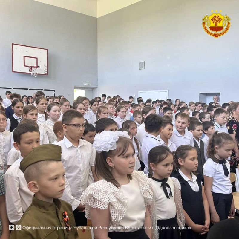 21 мая в Шоршелской школе им. А. Г. Николаева Мариинско-Посадского округа торжественно открыли сразу три «Парты Героя» 21 мая в Шоршелской школе им. А. Г. Николаева Мариинско-Посадского округа торжественно открыли сразу три «Парты Героя»