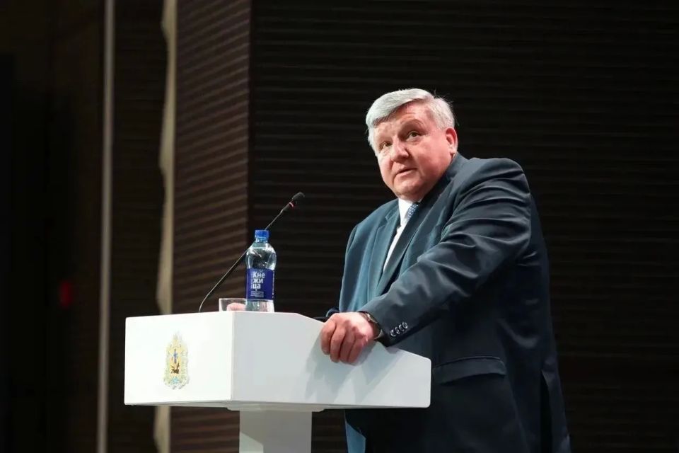 Дмитрий Захаров:. Сейчас нахожусь в Архангельске на семинаре Российского военно-исторического общества - РВИО «Лучшие практики патриотической работы» Дмитрий Захаров:. Сейчас нахожусь в Архангельске на семинаре Российского военно-исторического общества - РВИО «Лучшие практики патриотической работы»
