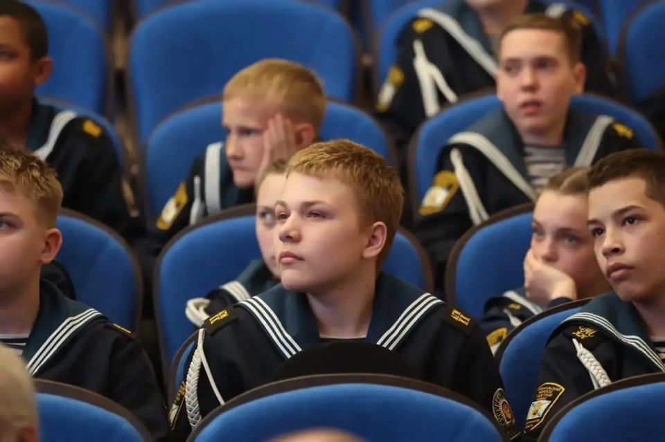 Дмитрий Захаров:. Сейчас нахожусь в Архангельске на семинаре Российского военно-исторического общества - РВИО «Лучшие практики патриотической работы» Дмитрий Захаров:. Сейчас нахожусь в Архангельске на семинаре Российского военно-исторического общества - РВИО «Лучшие практики патриотической работы»