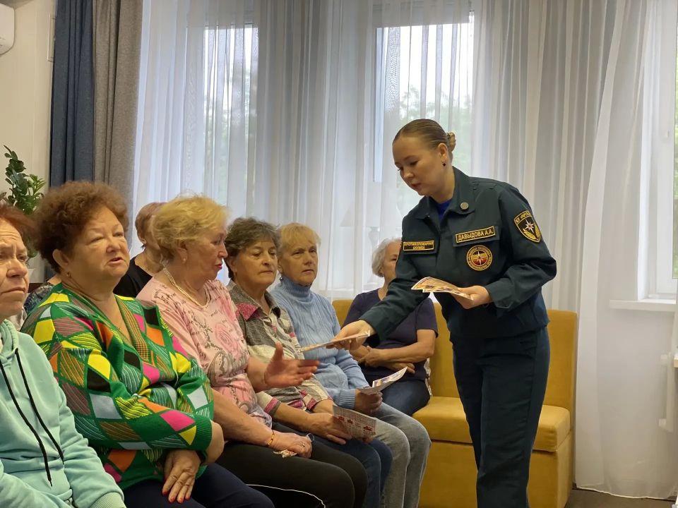В Новочебоксарске с неработающим населением проведено учебное занятие по подготовке в области гражданской обороны и защите от чрезвычайных ситуаций В Новочебоксарске с неработающим населением проведено учебное занятие по подготовке в области гражданской обороны и защите от чрезвычайных ситуаций