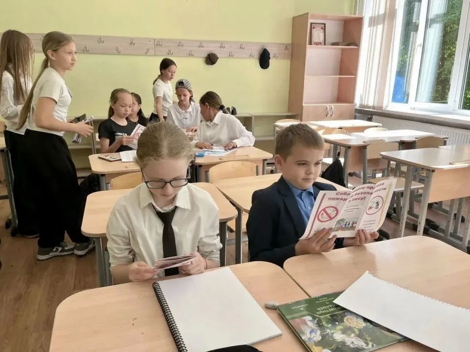 Юные новочебоксарцы за безопасное лето! Юные новочебоксарцы за безопасное лето!