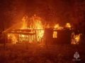 В Чувашии за сутки огонь уничтожил две машины, баню и постройки