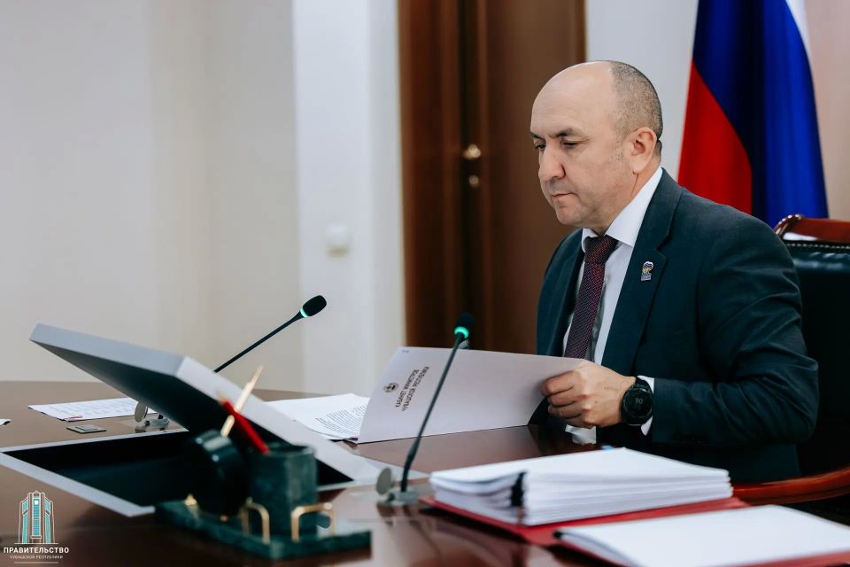 Совет по инвестполитике Чувашии под председательством премьер-министра Сергея Артамонова одобрил льготы для трех проектов и включение в адресную программу соцобъектов