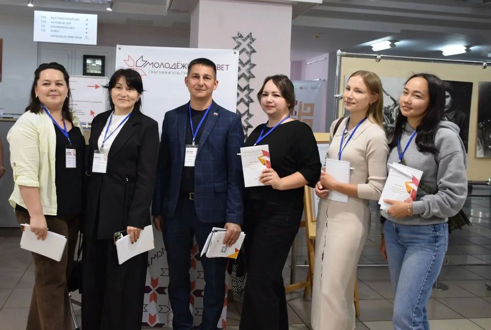 Министр культуры Светлана Каликова поддержала инициативы молодых специалистов на форуме «КультПоток» Министр культуры Светлана Каликова поддержала инициативы молодых специалистов на форуме «КультПоток»