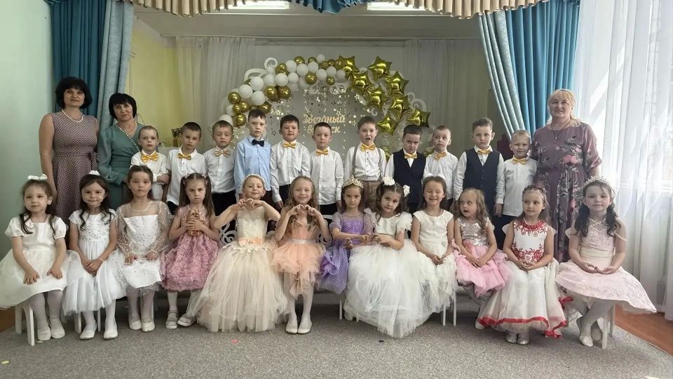 В Хыркасинском детском саду «Звездочка» прошёл яркий выпускной бал