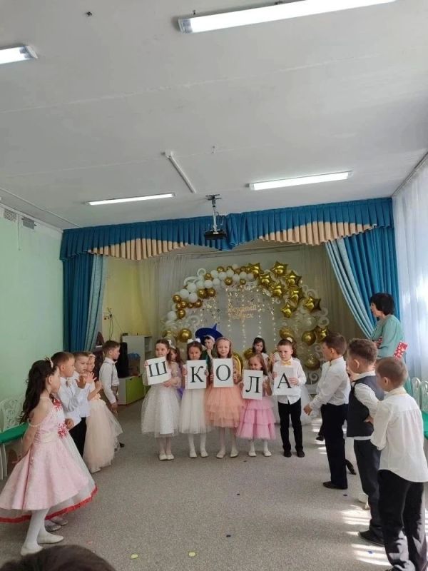 В Хыркасинском детском саду «Звездочка» прошёл яркий выпускной бал В Хыркасинском детском саду «Звездочка» прошёл яркий выпускной бал