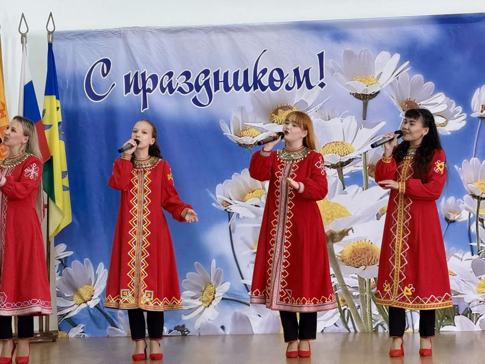 В преддверии Дня социального работника в Новочебоксарске состоялось торжественное мероприятие, посвященное людям этой благородной профессии В преддверии Дня социального работника в Новочебоксарске состоялось торжественное мероприятие, посвященное людям этой благородной профессии