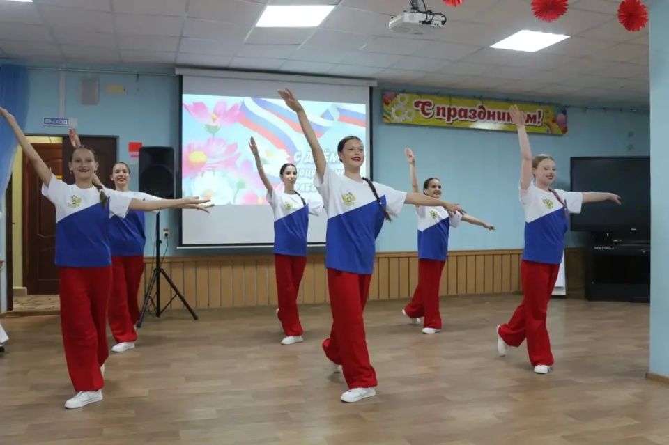 В рамках праздничных мероприятий, посвященных Дню социального работника, в БУ «Социально-реабилитационный центр для несовершеннолетних г. Чебоксары» состоялось торжественное мероприятие В рамках праздничных мероприятий, посвященных Дню социального работника, в БУ «Социально-реабилитационный центр для несовершеннолетних г. Чебоксары» состоялось торжественное мероприятие
