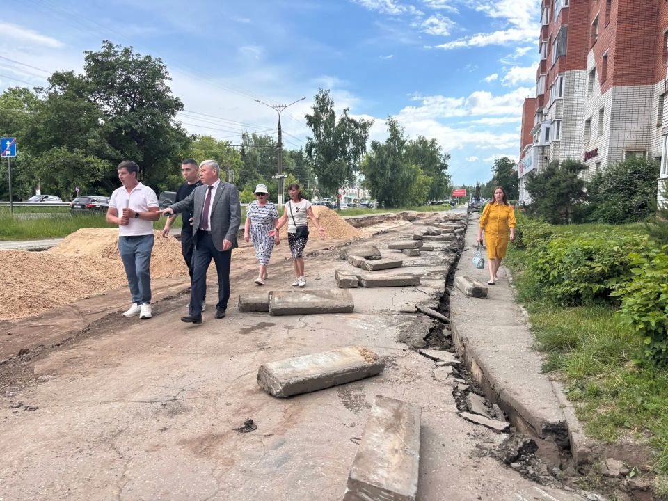 В Чебоксарах приступили к благоустройству дворов в рамках программы «НИМЕ — Народный бюджет» В Чебоксарах приступили к благоустройству дворов в рамках программы «НИМЕ — Народный бюджет»